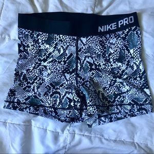 NWOT Women’s 3” Nike Pro Shorts